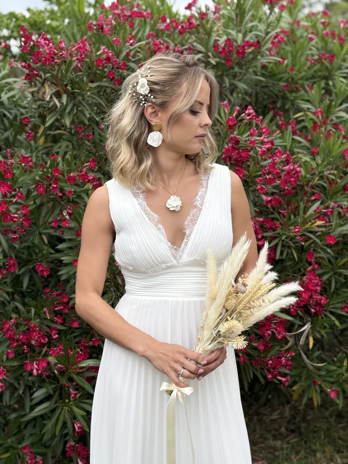 COLLIER BIANCA AVEC CHAINE DE DOS – Image 4