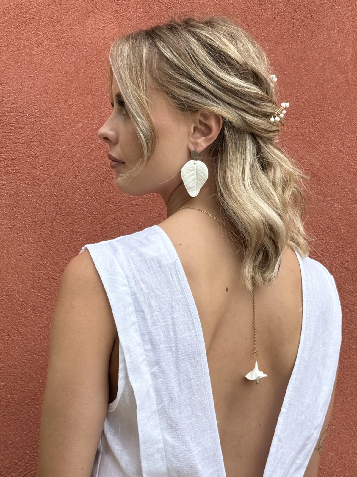 COLLIER ALMA AVEC CHAINE DE DOS – Image 7