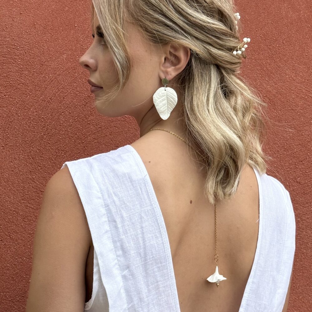 COLLIER ALMA AVEC CHAINE DE DOS