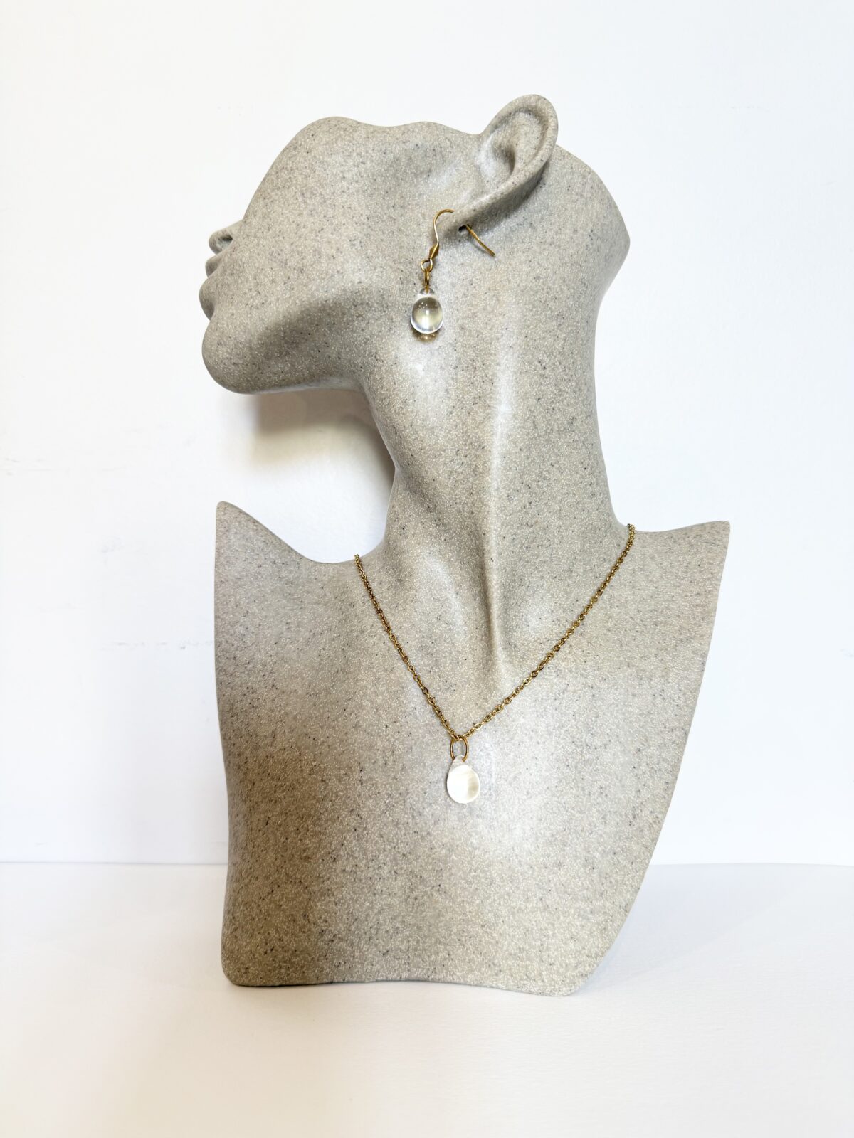 COLLIER VERA AVEC CHAINE DE DOS – Image 6