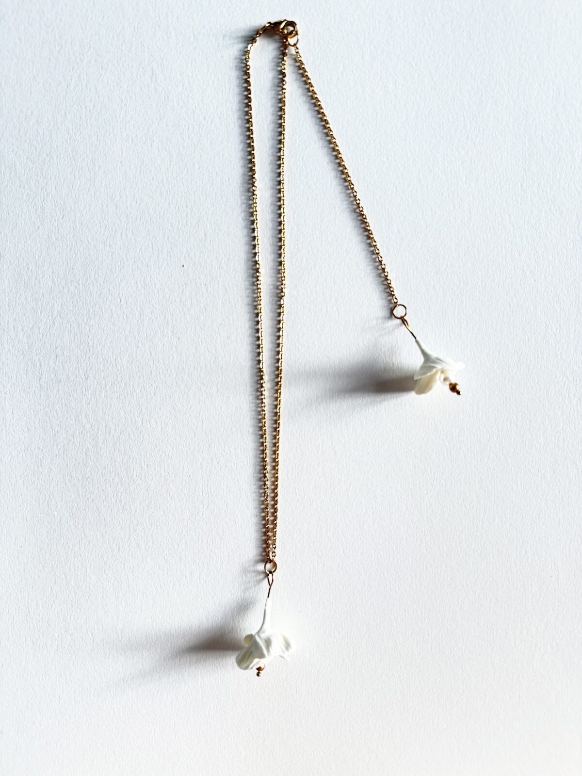 COLLIER ALMA AVEC CHAINE DE DOS – Image 10